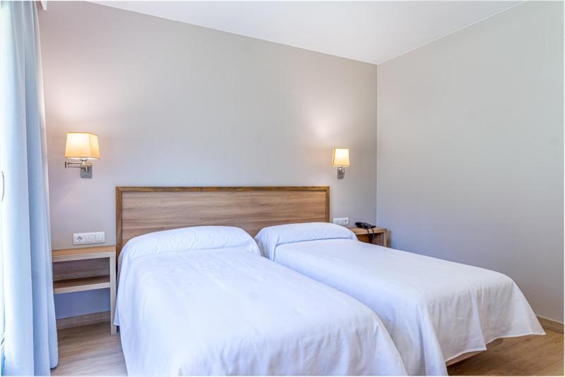 Hotel Jaume D'Urgell Μπαλαγέ Εξωτερικό φωτογραφία